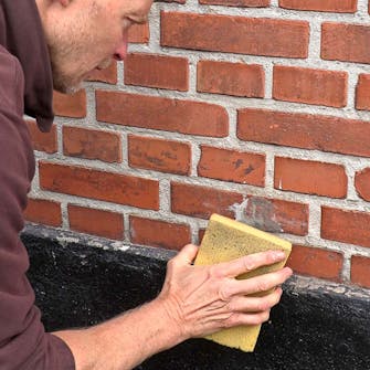 Reparation af huller i murværk Reparation af huller i murværk